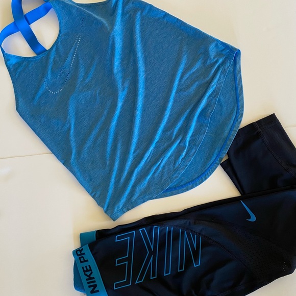 Nike apparel SOLD ‼️ - Picture 2 of 10